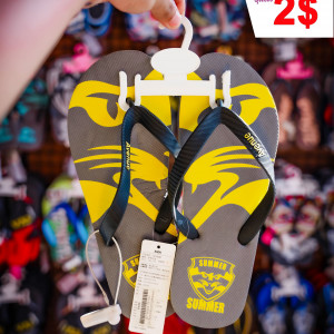 ស្បែកជើងDiscount27