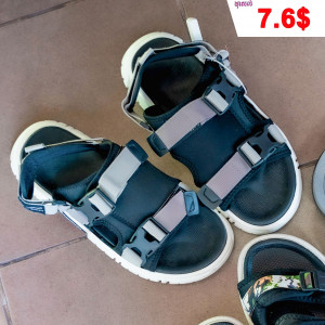 ស្បែកជើងDiscount1